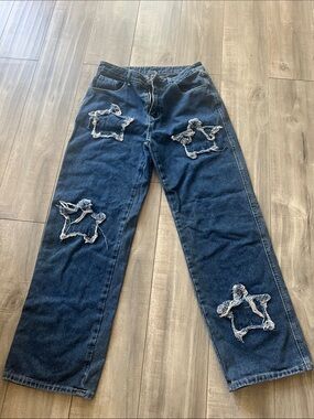 Dark Wash Distressed Star Patch Jeans